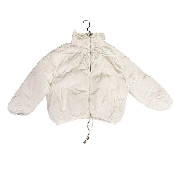 Pretty Little Thing Petite White Extreme Oversized Puffer - Picture 1 of 6